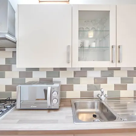 Little Treasure * Whitby